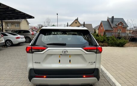 Toyota RAV4, 2025 год, 4 130 000 рублей, 5 фотография