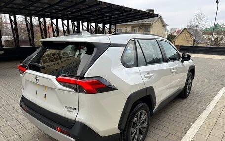 Toyota RAV4, 2025 год, 4 130 000 рублей, 4 фотография