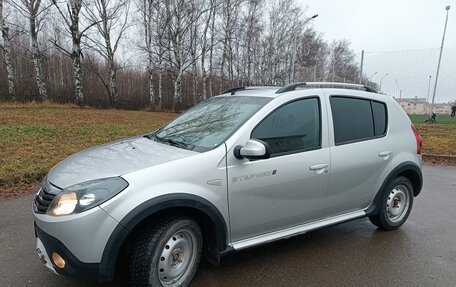 Renault Sandero I, 2013 год, 620 000 рублей, 2 фотография
