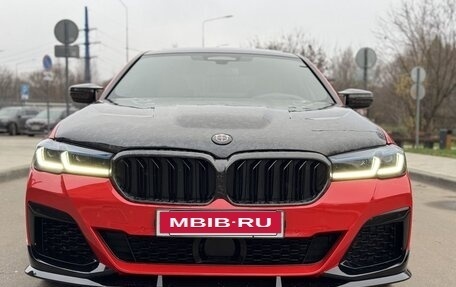 BMW 5 серия, 2021 год, 6 890 000 рублей, 2 фотография
