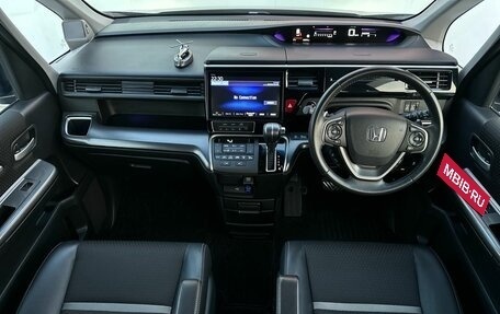 Honda Stepwgn IV, 2020 год, 2 950 000 рублей, 7 фотография