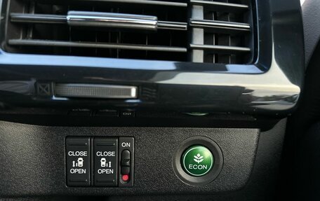 Honda Stepwgn IV, 2020 год, 2 950 000 рублей, 14 фотография