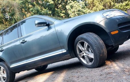 Volkswagen Touareg III, 2004 год, 799 999 рублей, 5 фотография