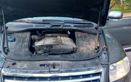 Volkswagen Touareg III, 2004 год, 799 999 рублей, 19 фотография