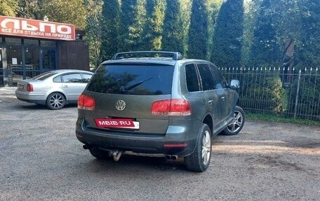 Volkswagen Touareg III, 2004 год, 799 999 рублей, 8 фотография