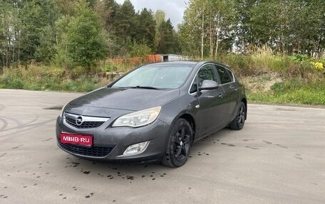 Opel Astra J, 2012 год, 635 000 рублей, 1 фотография