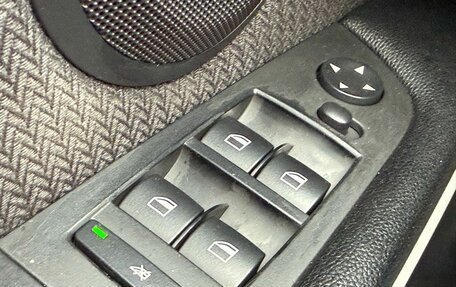 BMW 3 серия, 2009 год, 830 000 рублей, 16 фотография