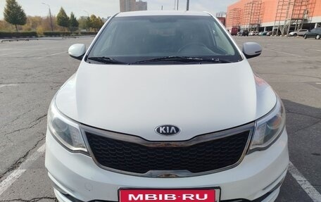 KIA Rio III рестайлинг, 2016 год, 900 000 рублей, 1 фотография