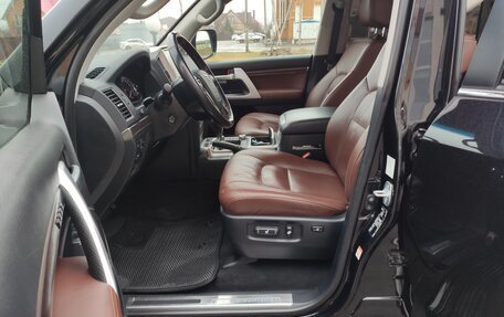 Toyota Land Cruiser 200, 2018 год, 6 800 000 рублей, 6 фотография