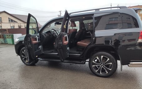 Toyota Land Cruiser 200, 2018 год, 6 800 000 рублей, 5 фотография