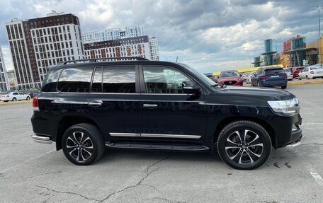 Toyota Land Cruiser 200, 2018 год, 6 800 000 рублей, 12 фотография