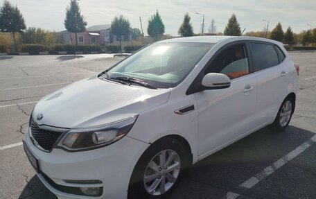 KIA Rio III рестайлинг, 2016 год, 900 000 рублей, 3 фотография