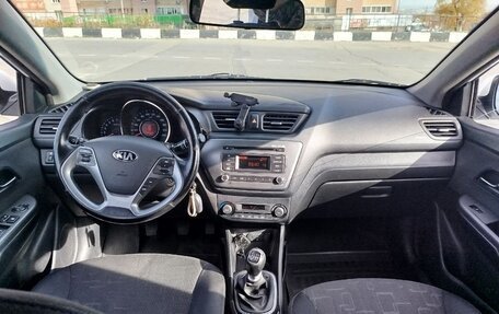 KIA Rio III рестайлинг, 2016 год, 900 000 рублей, 12 фотография