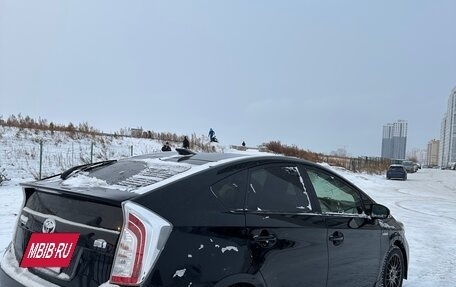 Toyota Prius, 2014 год, 950 000 рублей, 8 фотография