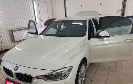 BMW 3 серия, 2012 год, 2 100 000 рублей, 32 фотография