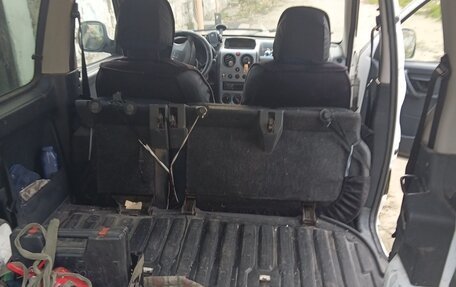 Peugeot Partner II рестайлинг 2, 2011 год, 400 000 рублей, 6 фотография