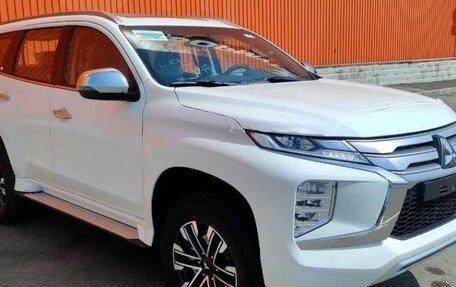 Mitsubishi Montero Sport, 2023 год, 5 150 000 рублей, 2 фотография