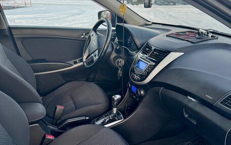 Hyundai Solaris II рестайлинг, 2011 год, 700 000 рублей, 7 фотография