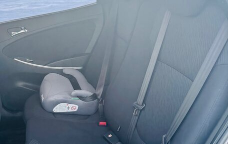 Hyundai Solaris II рестайлинг, 2011 год, 700 000 рублей, 6 фотография