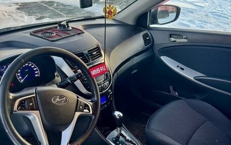 Hyundai Solaris II рестайлинг, 2011 год, 700 000 рублей, 9 фотография