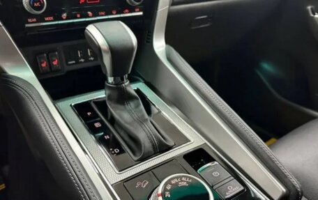 Mitsubishi Montero Sport, 2023 год, 5 150 000 рублей, 9 фотография