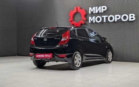 Hyundai Solaris II рестайлинг, 2013 год, 730 000 рублей, 4 фотография