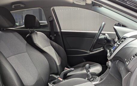 Hyundai Solaris II рестайлинг, 2013 год, 730 000 рублей, 26 фотография