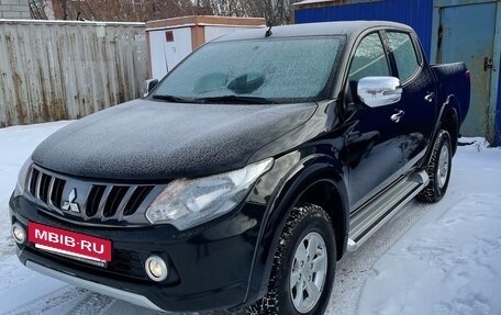 Mitsubishi L200 IV рестайлинг, 2017 год, 1 600 000 рублей, 2 фотография