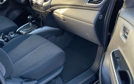 Mitsubishi L200 IV рестайлинг, 2017 год, 1 600 000 рублей, 9 фотография