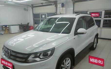 Volkswagen Tiguan I, 2015 год, 1 390 000 рублей, 3 фотография