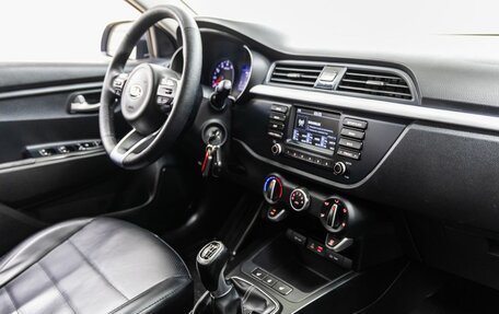 KIA Rio IV, 2017 год, 1 368 000 рублей, 31 фотография