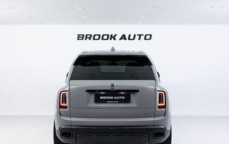 Rolls-Royce Cullinan, 2024 год, 61 990 000 рублей, 6 фотография