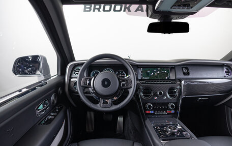 Rolls-Royce Cullinan, 2024 год, 61 990 000 рублей, 15 фотография