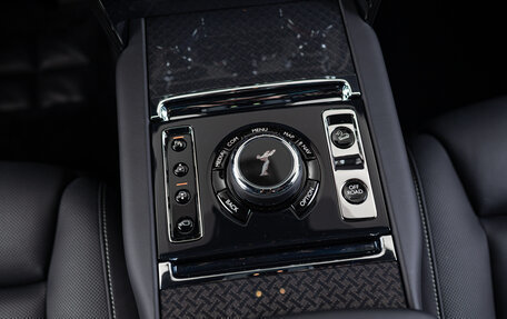 Rolls-Royce Cullinan, 2024 год, 61 990 000 рублей, 21 фотография