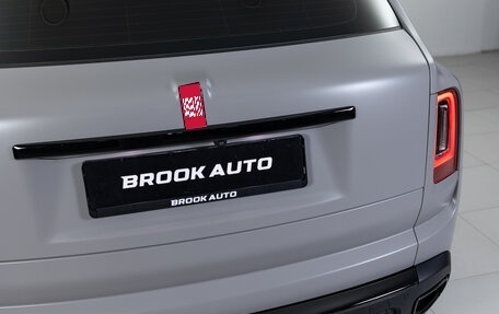 Rolls-Royce Cullinan, 2024 год, 61 990 000 рублей, 39 фотография