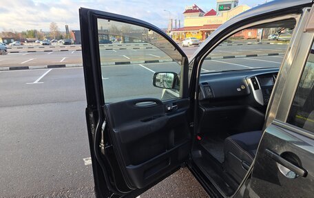 Nissan Serena III, 2010 год, 990 000 рублей, 16 фотография