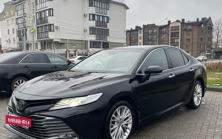 Toyota Camry, 2020 год, 2 790 000 рублей, 3 фотография
