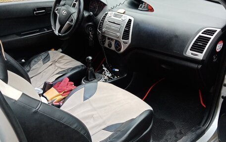 Hyundai i20 IB рестайлинг, 2010 год, 390 000 рублей, 14 фотография