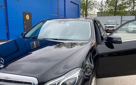 Mercedes-Benz E-Класс, 2015 год, 1 750 000 рублей, 2 фотография