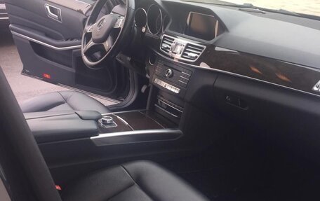 Mercedes-Benz E-Класс, 2015 год, 1 750 000 рублей, 14 фотография