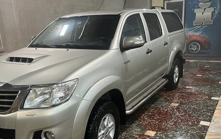Toyota Hilux VII, 2013 год, 2 380 000 рублей, 2 фотография