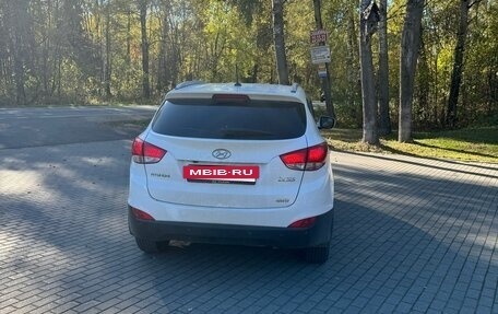 Hyundai ix35 I рестайлинг, 2012 год, 1 180 000 рублей, 2 фотография