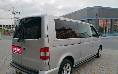 Volkswagen Caravelle T5, 2015 год, 2 500 000 рублей, 6 фотография
