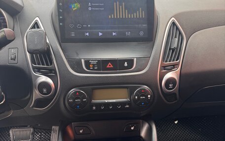 Hyundai ix35 I рестайлинг, 2011 год, 970 000 рублей, 9 фотография