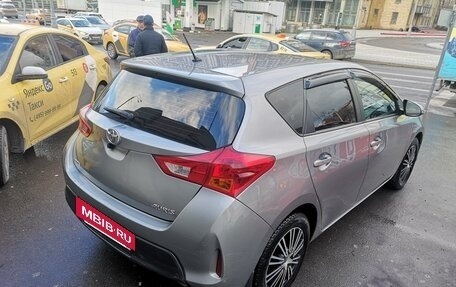 Toyota Auris II, 2014 год, 950 000 рублей, 5 фотография