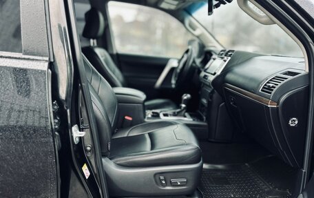 Toyota Land Cruiser Prado 150 рестайлинг 2, 2019 год, 4 909 000 рублей, 18 фотография