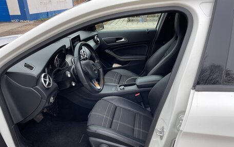 Mercedes-Benz GLA, 2016 год, 2 900 000 рублей, 10 фотография