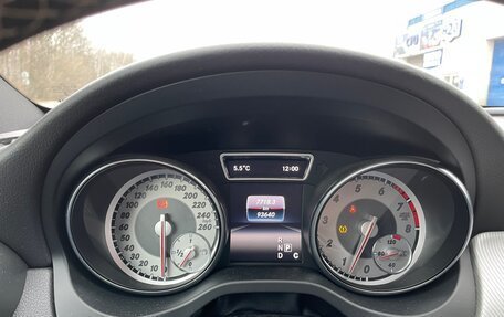 Mercedes-Benz GLA, 2016 год, 2 900 000 рублей, 11 фотография