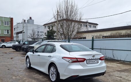 Toyota Camry, 2019 год, 2 799 000 рублей, 3 фотография