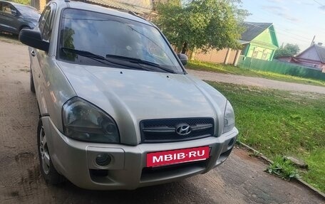 Hyundai Tucson III, 2008 год, 630 000 рублей, 2 фотография